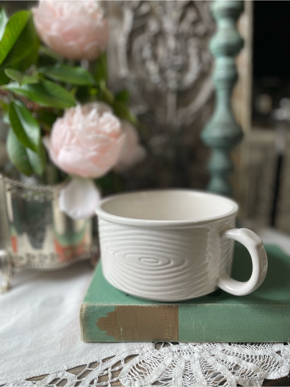 Temptations white wood grain ceramic 20 oz mug woodland PPP - LD - 552246